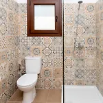 Kapsalos House *