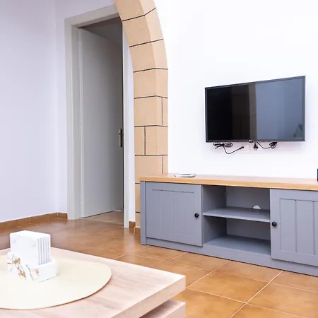 Kapsalos House *