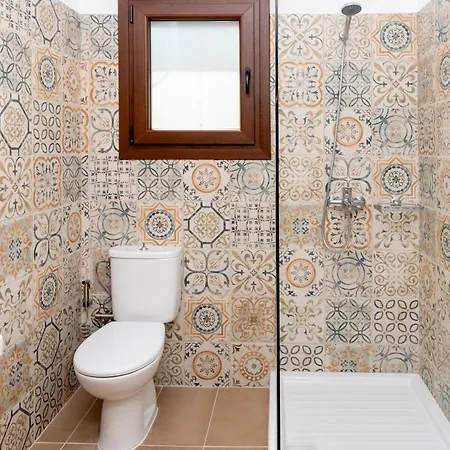 Kapsalos House *